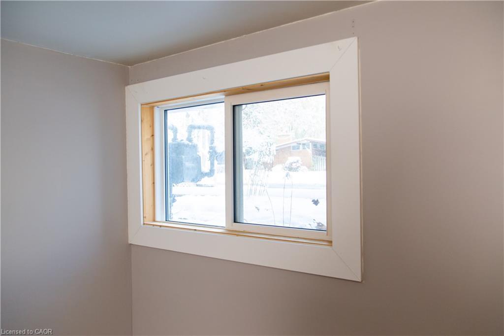 2-106 South Street E, Aylmer, ON - Indoor Photo Showing Other Room