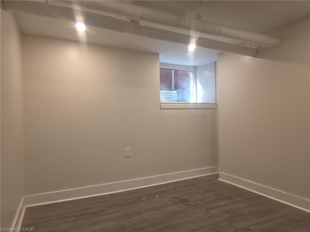 8 Nightingale Street, Hamilton, ON - Indoor Photo Showing Other Room