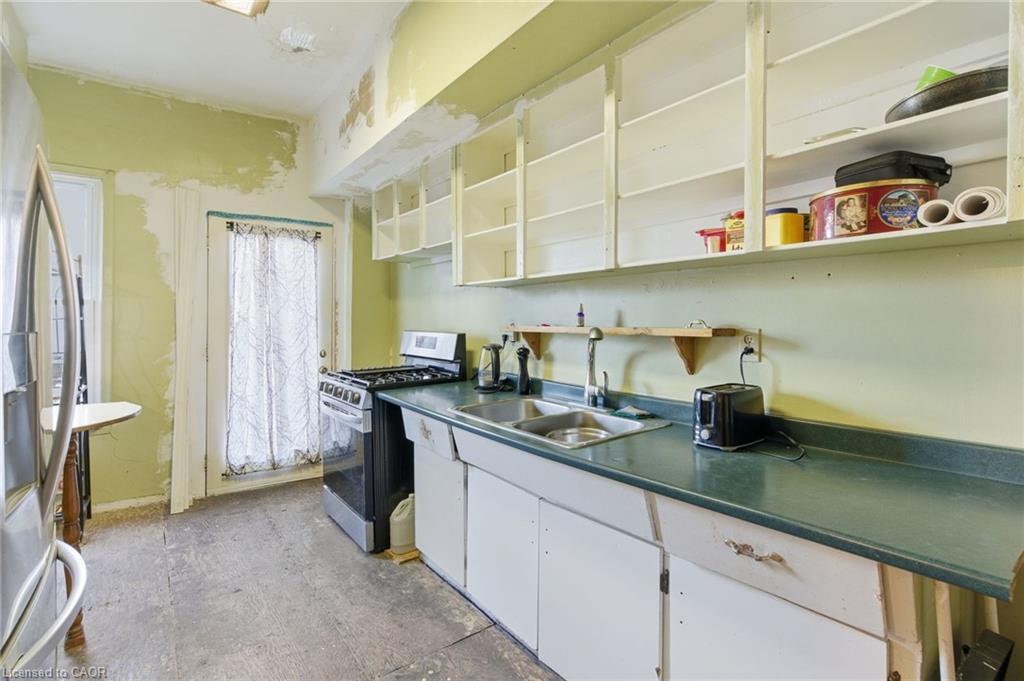 59 Francis Street, Hamilton, ON - Indoor Photo Showing Kitchen With Double Sink