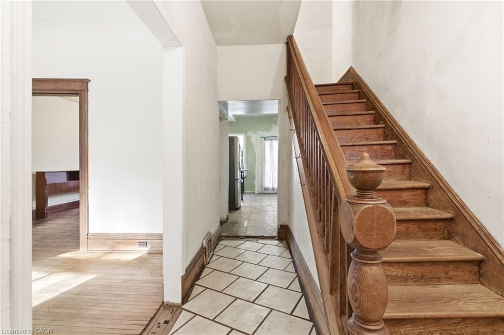 59 Francis Street, Hamilton, ON - Indoor Photo Showing Other Room