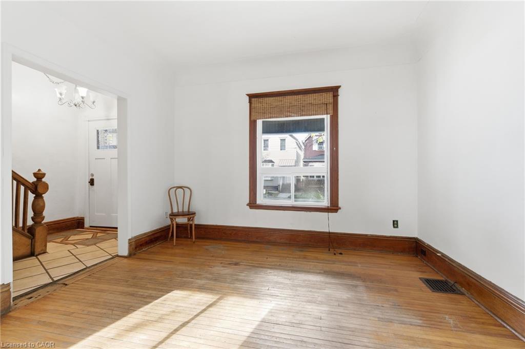59 Francis Street, Hamilton, ON - Indoor Photo Showing Other Room