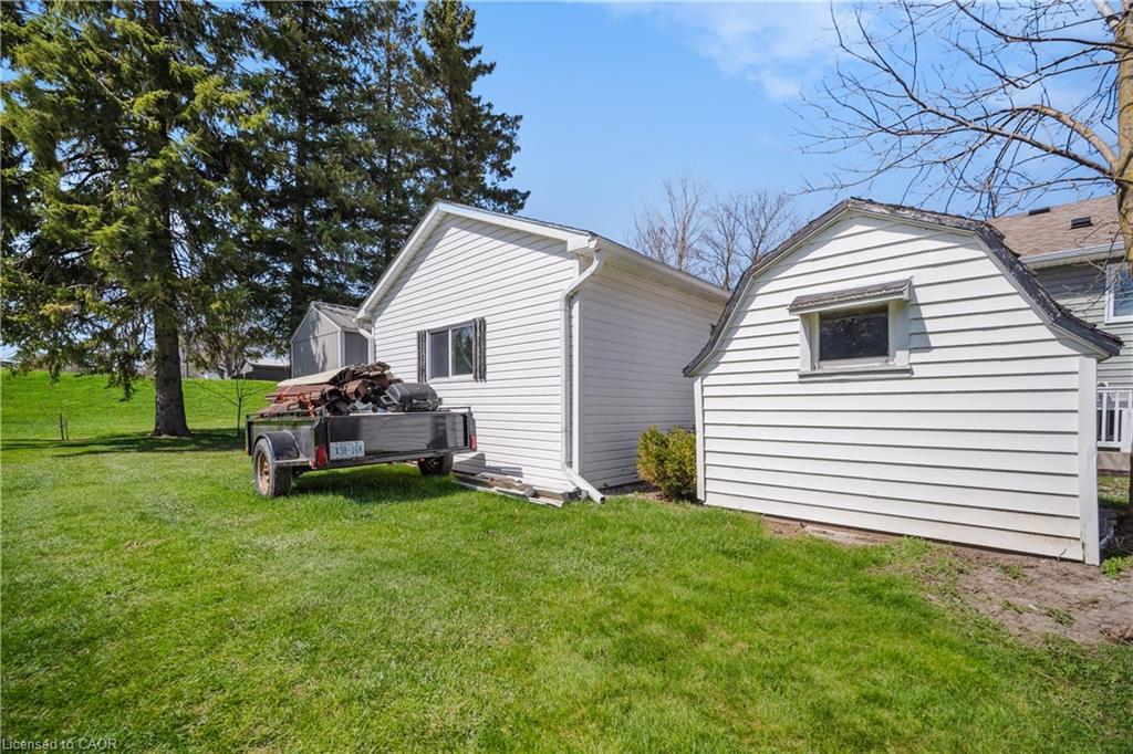 664 Maple Street, Brussels, ON - Outdoor