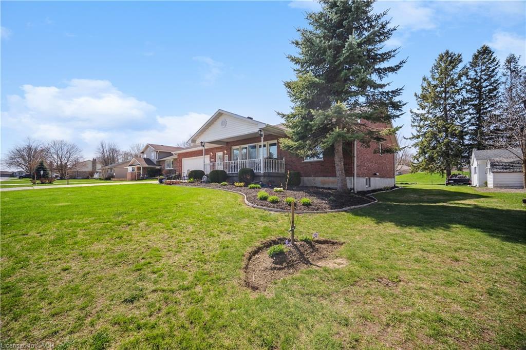 664 Maple Street, Brussels, ON - Outdoor