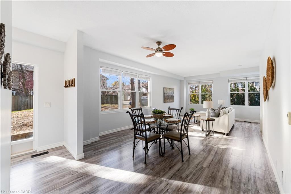 6-4199 Longmoor Drive, Burlington, ON - Indoor Photo Showing Dining Room