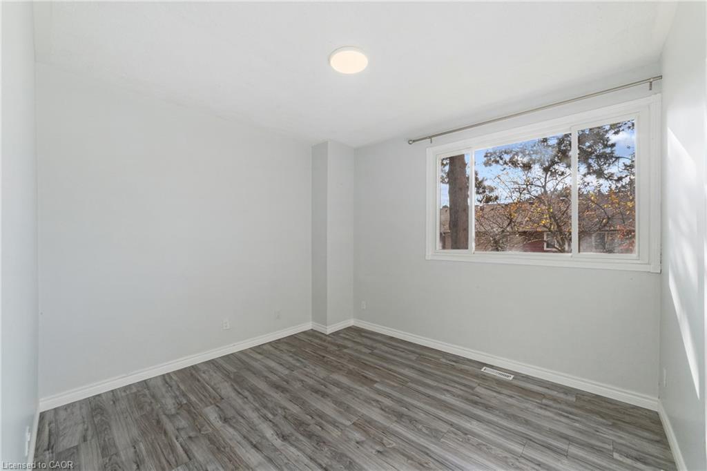 6-4199 Longmoor Drive, Burlington, ON - Indoor Photo Showing Other Room