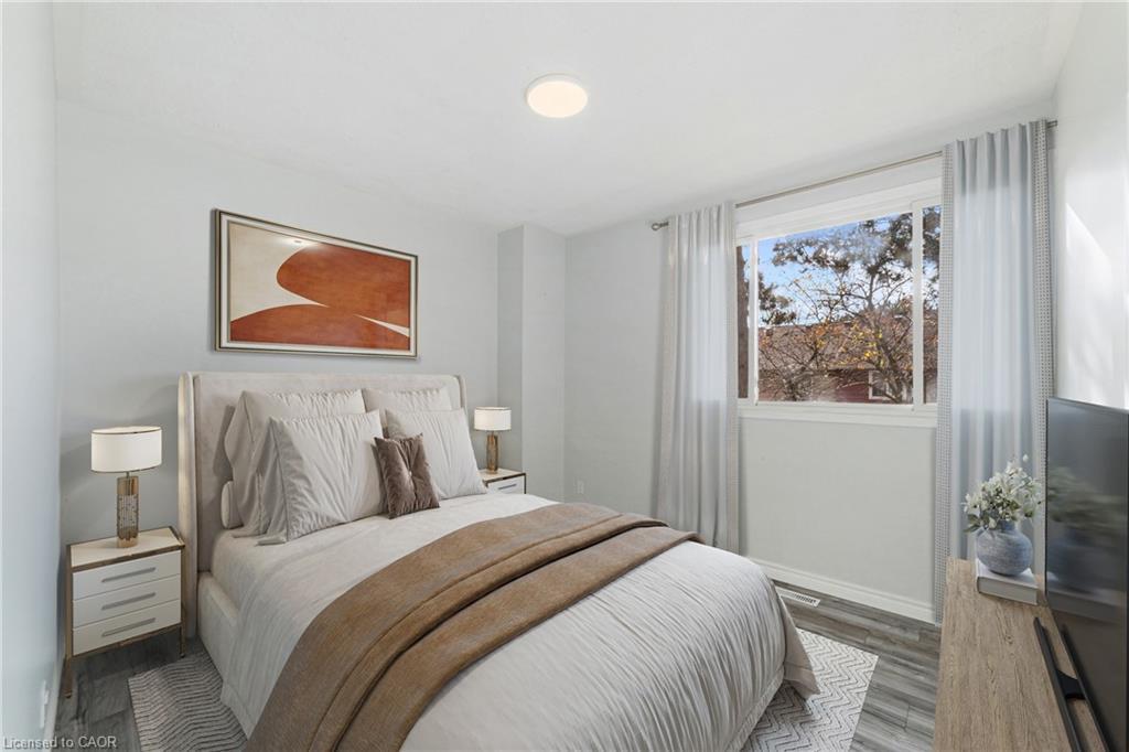 6-4199 Longmoor Drive, Burlington, ON - Indoor Photo Showing Bedroom