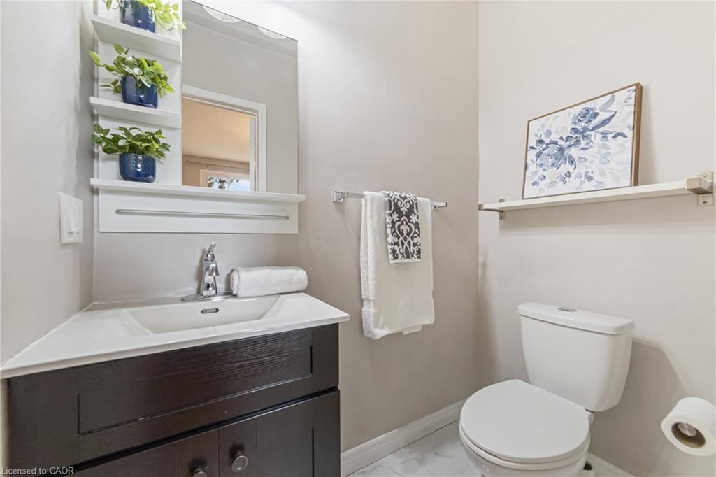 6-4199 Longmoor Drive, Burlington, ON - Indoor Photo Showing Bathroom