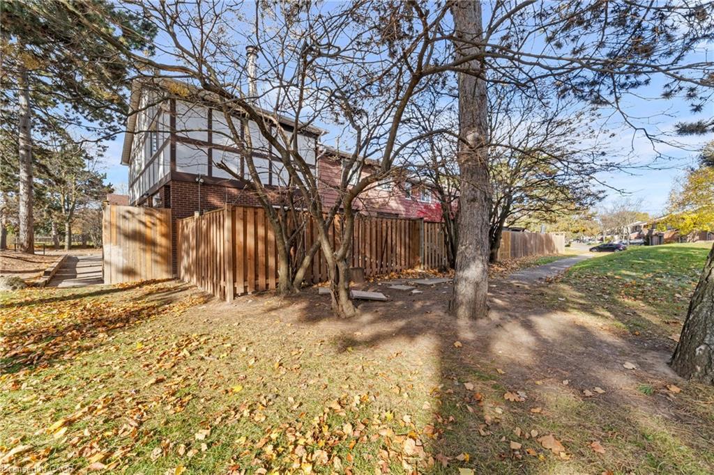6-4199 Longmoor Drive, Burlington, ON - Outdoor
