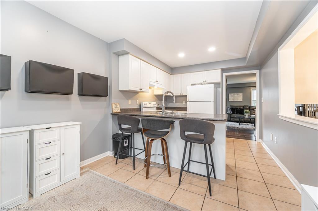 38-271 Richvale Drive S, Brampton, ON - Indoor Photo Showing Kitchen