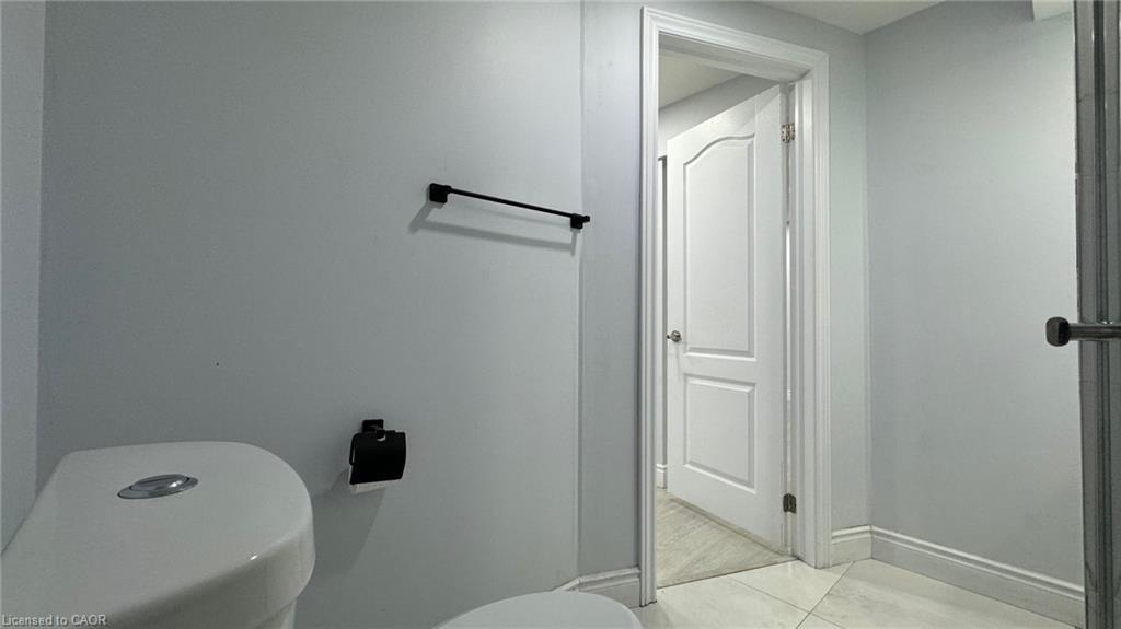 Bsmt-505 Bridlewreath Court, Kitchener, ON - Indoor Photo Showing Bathroom