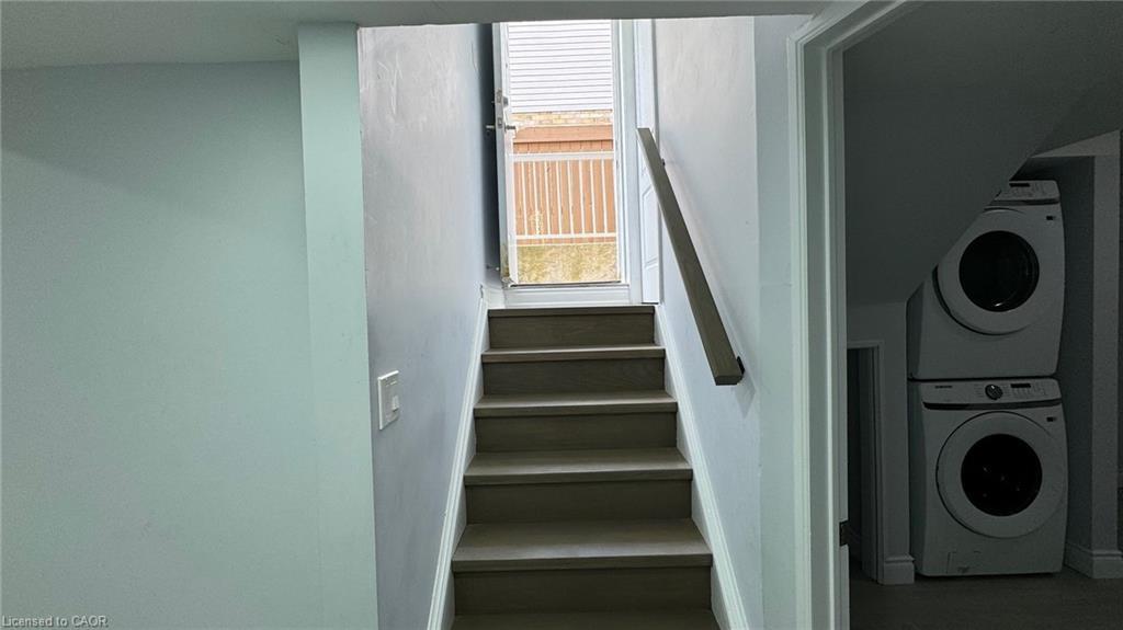 Bsmt-505 Bridlewreath Court, Kitchener, ON - Indoor Photo Showing Laundry Room