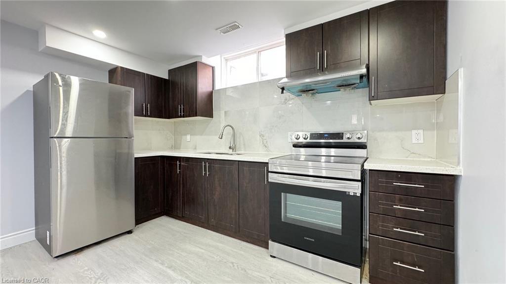 Bsmt-505 Bridlewreath Court, Kitchener, ON - Indoor Photo Showing Kitchen