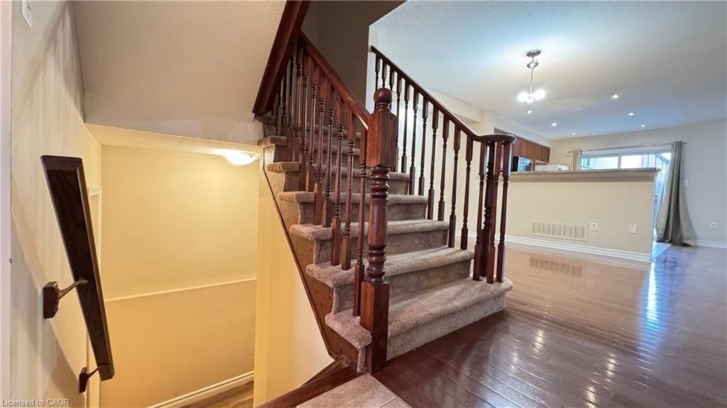 3207 Stornoway Circle, Oakville, ON - Indoor Photo Showing Other Room