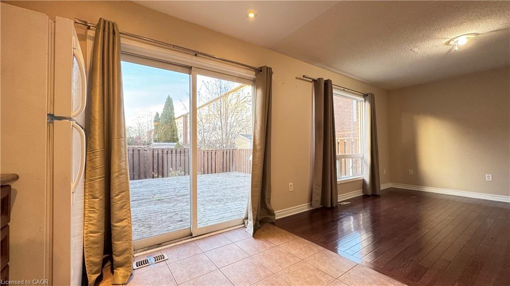 3207 Stornoway Circle, Oakville, ON - Indoor Photo Showing Other Room