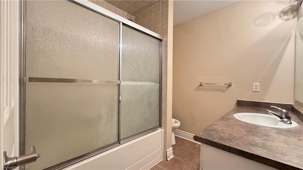 3207 Stornoway Circle, Oakville, ON - Indoor Photo Showing Bathroom