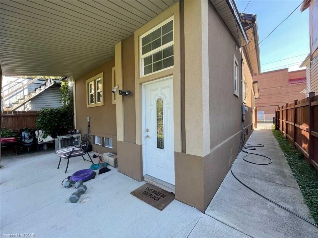 Lower Level-330 Elliott Street W, Windsor, ON - Outdoor With Exterior