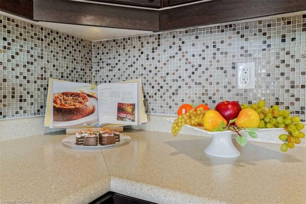 475 Zuest Crescent, Milton, ON - Indoor