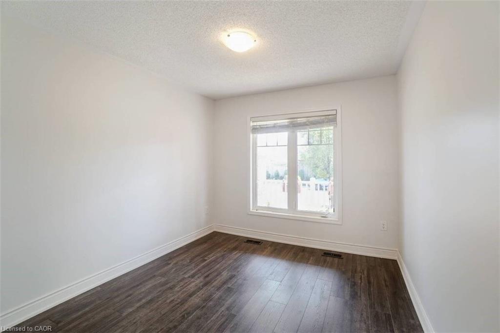 475 Zuest Crescent, Milton, ON - Indoor Photo Showing Other Room