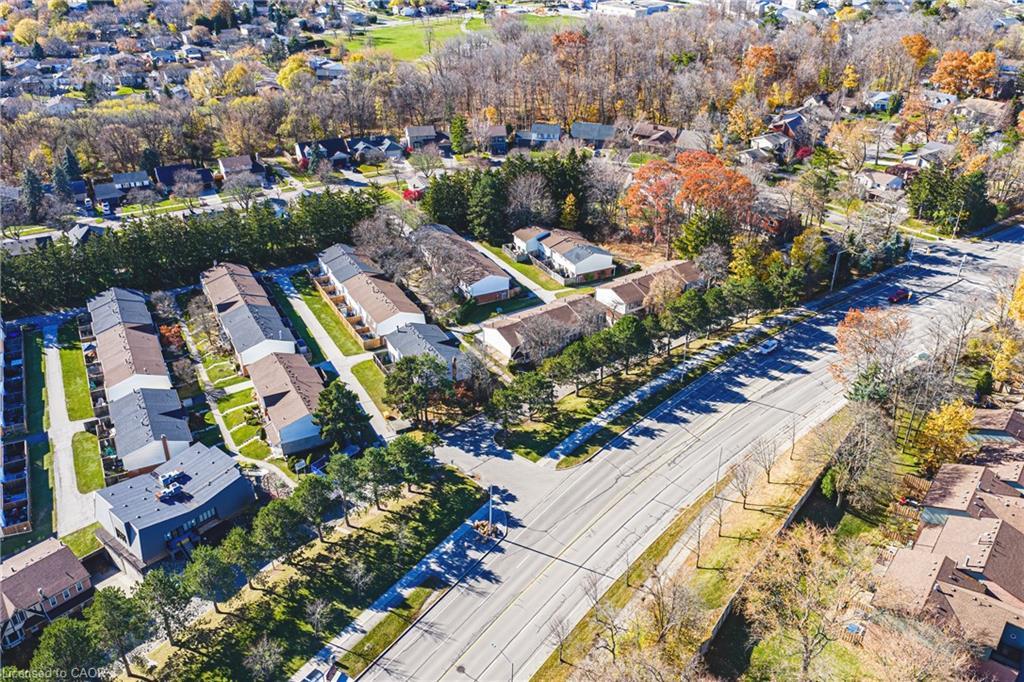 4-2220 Upper Middle Road, Burlington, ON - Outdoor With View