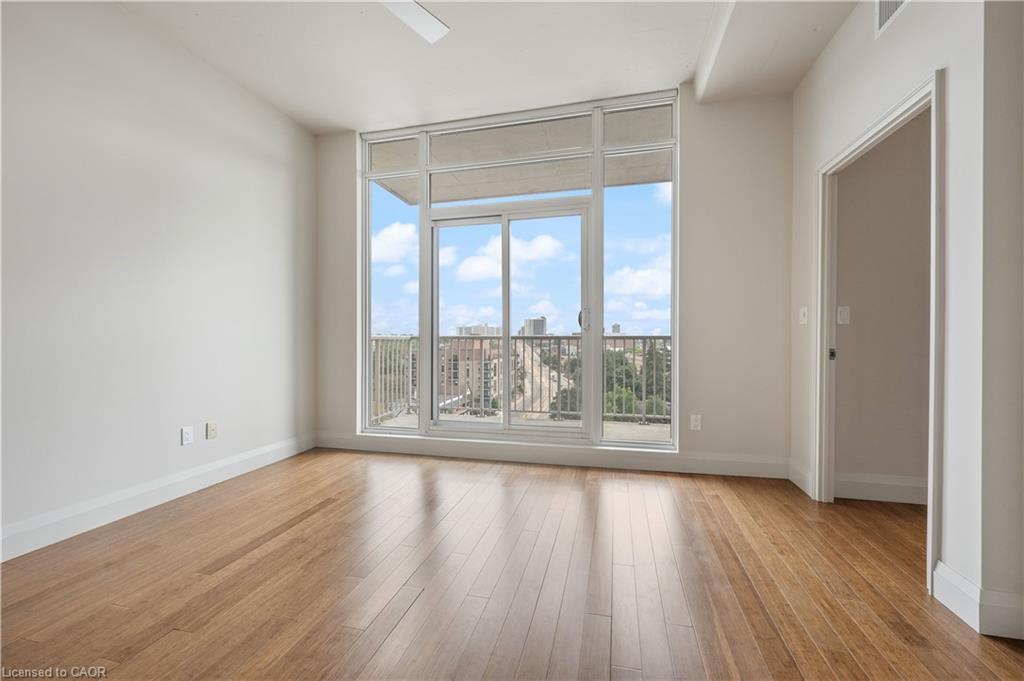 906-191 King Street S, Waterloo, ON - Indoor Photo Showing Other Room