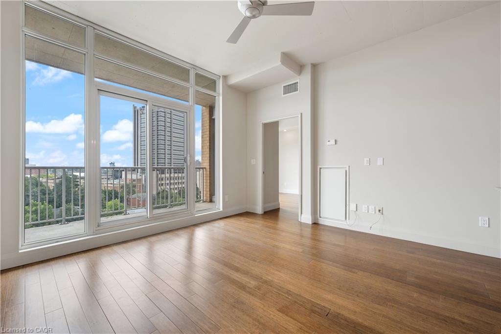 906-191 King Street S, Waterloo, ON - Indoor Photo Showing Other Room