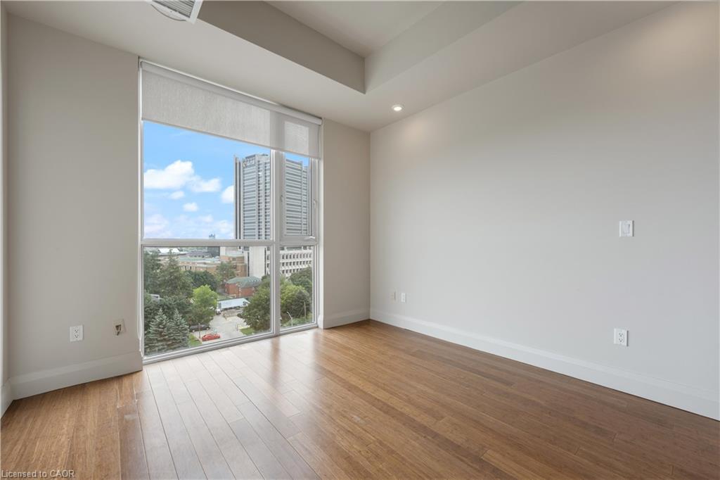 906-191 King Street S, Waterloo, ON - Indoor Photo Showing Other Room