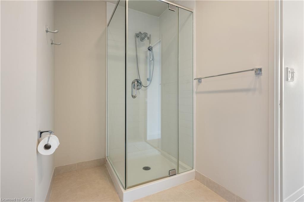 906-191 King Street S, Waterloo, ON - Indoor Photo Showing Bathroom