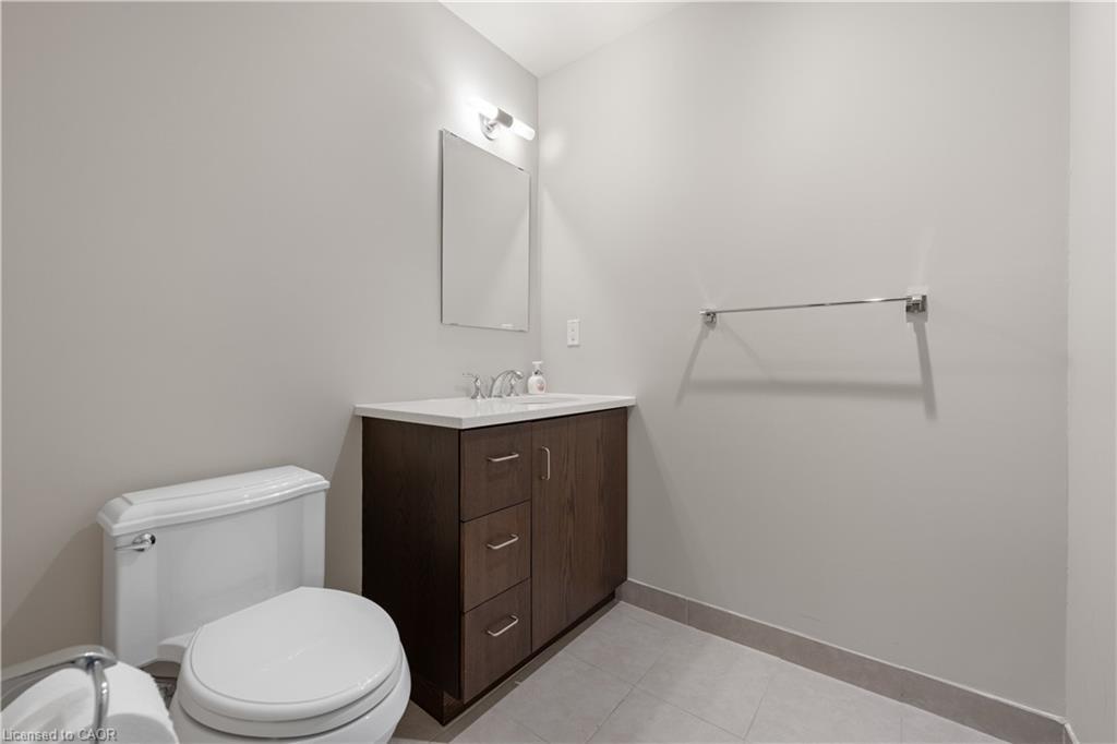 906-191 King Street S, Waterloo, ON - Indoor Photo Showing Bathroom