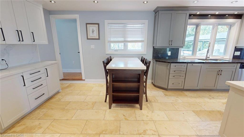 12860 Regional Road 25, Acton, ON - Indoor Photo Showing Kitchen