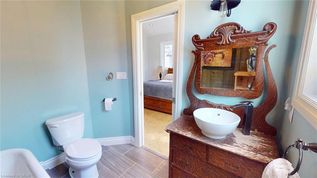 12860 Regional Road 25, Acton, ON - Indoor Photo Showing Bathroom