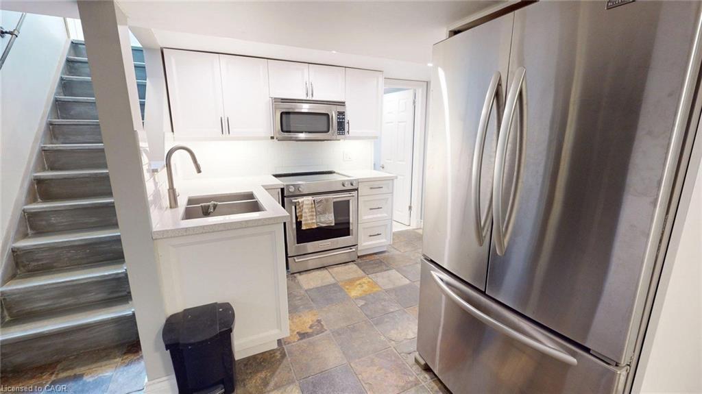 12860 Regional Road 25, Acton, ON - Indoor Photo Showing Kitchen With Double Sink