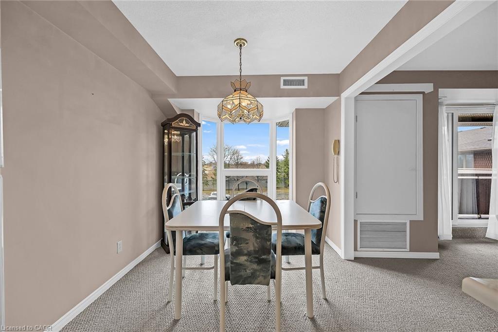 309-416 Limeridge Road E, Hamilton, ON - Indoor