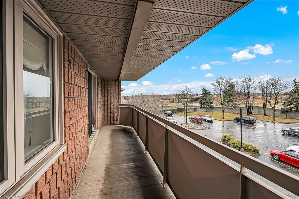 309-416 Limeridge Road E, Hamilton, ON - Outdoor With Exterior