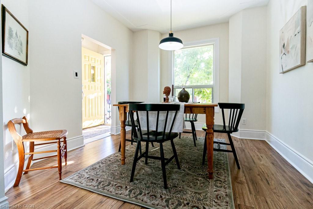 49 Madison Avenue, Hamilton, ON - Indoor Photo Showing Dining Room