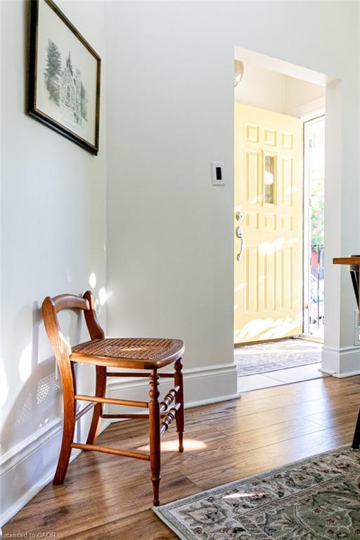 49 Madison Avenue, Hamilton, ON - Indoor Photo Showing Other Room