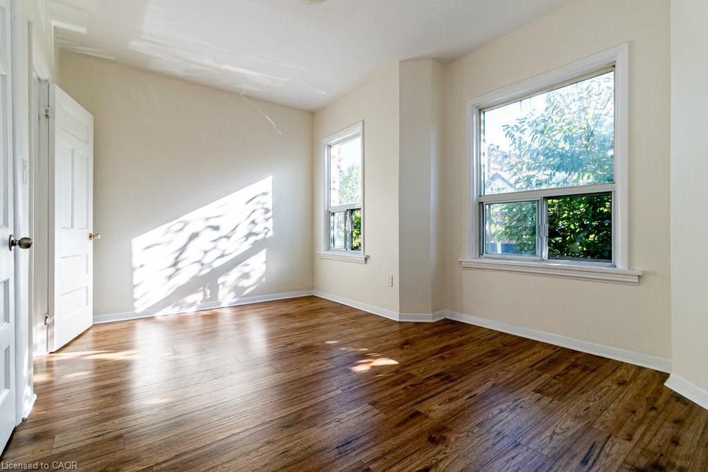 49 Madison Avenue, Hamilton, ON - Indoor