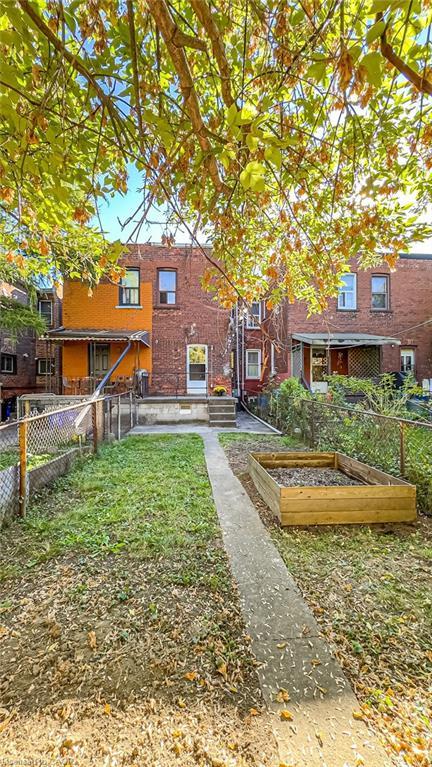 49 Madison Avenue, Hamilton, ON - Outdoor