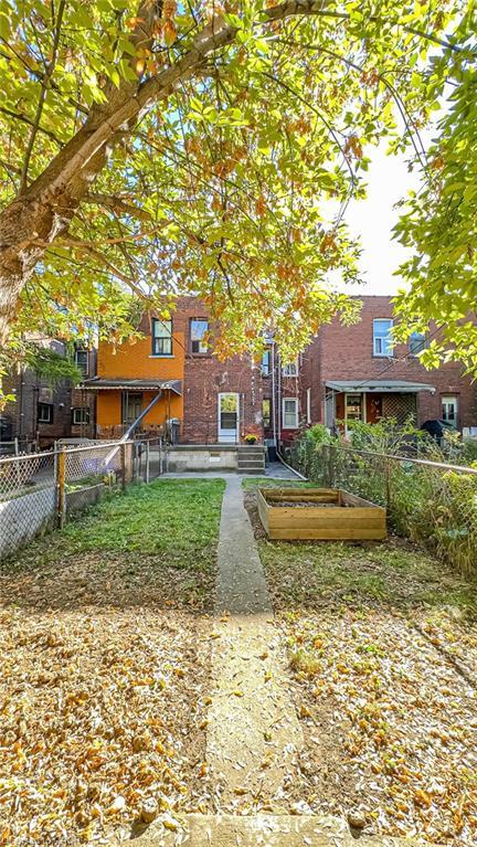 49 Madison Avenue, Hamilton, ON - Outdoor