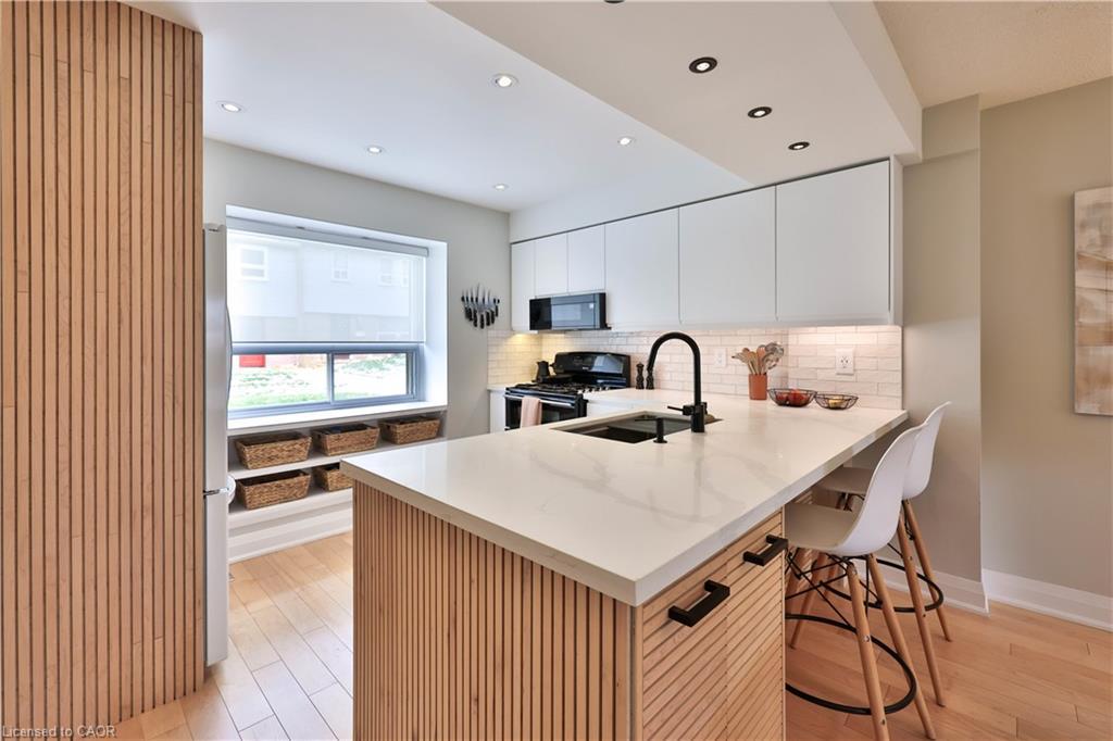 83-1055 Shawnmarr Road, Mississauga, ON - Indoor Photo Showing Other Room