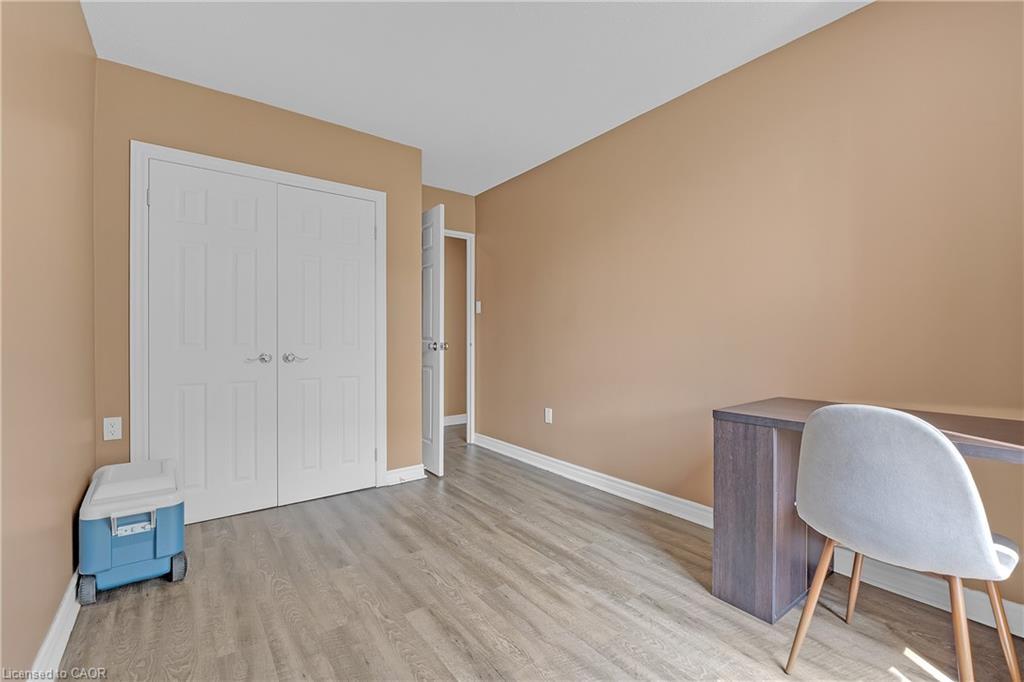 402-1966 Main Street W, Hamilton, ON - Indoor