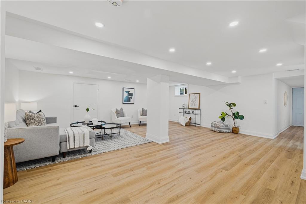 12 Scheifele Place, Woolwich, ON - Indoor