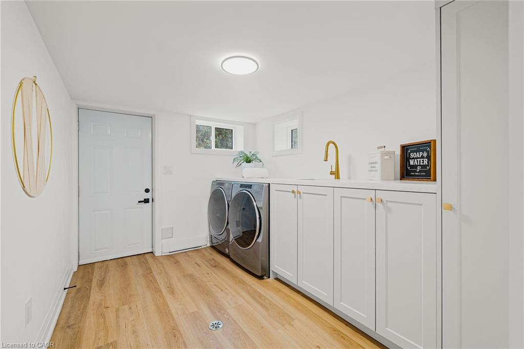 12 Scheifele Place, Woolwich, ON - Indoor Photo Showing Laundry Room