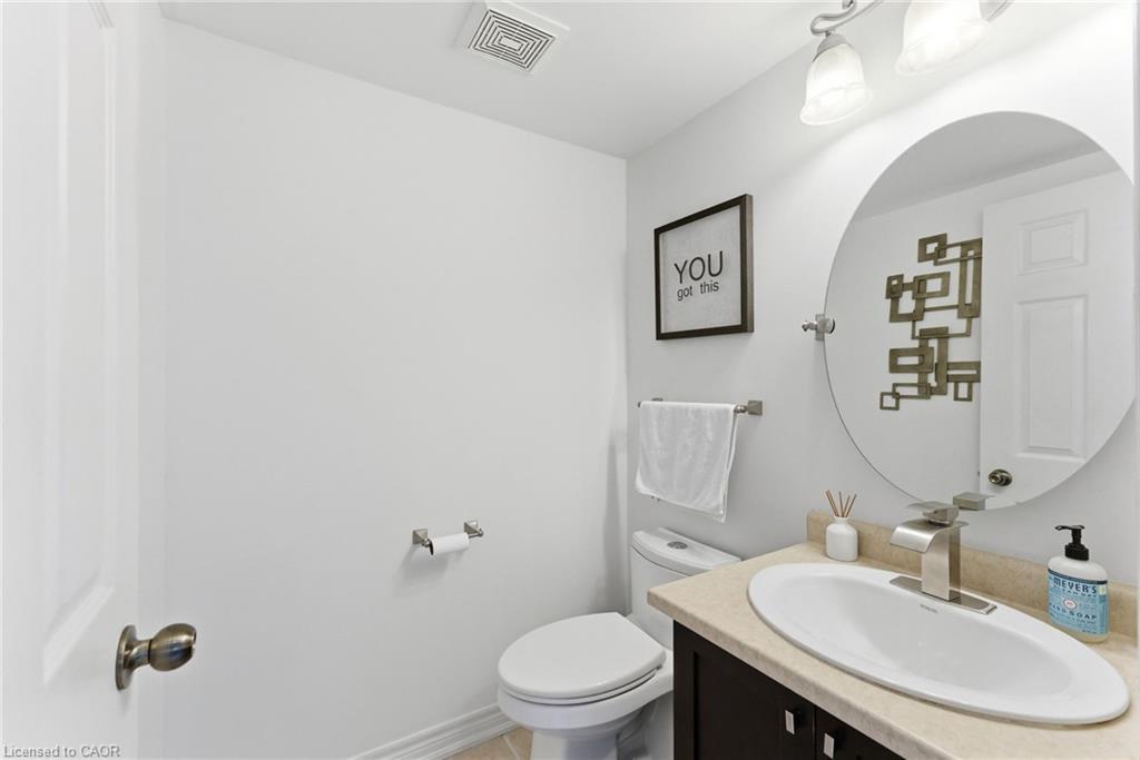 198 Springvalley Crescent, Hamilton, ON - Indoor Photo Showing Bathroom