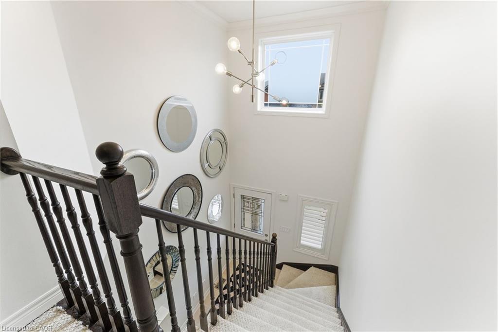 198 Springvalley Crescent, Hamilton, ON - Indoor Photo Showing Other Room