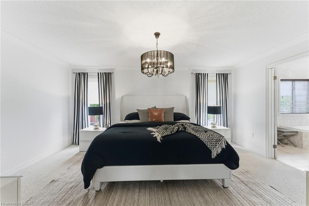 198 Springvalley Crescent, Hamilton, ON - Indoor Photo Showing Bedroom