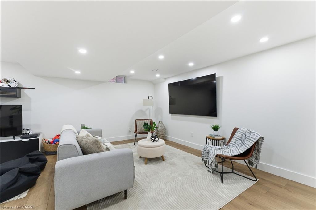 198 Springvalley Crescent, Hamilton, ON - Indoor