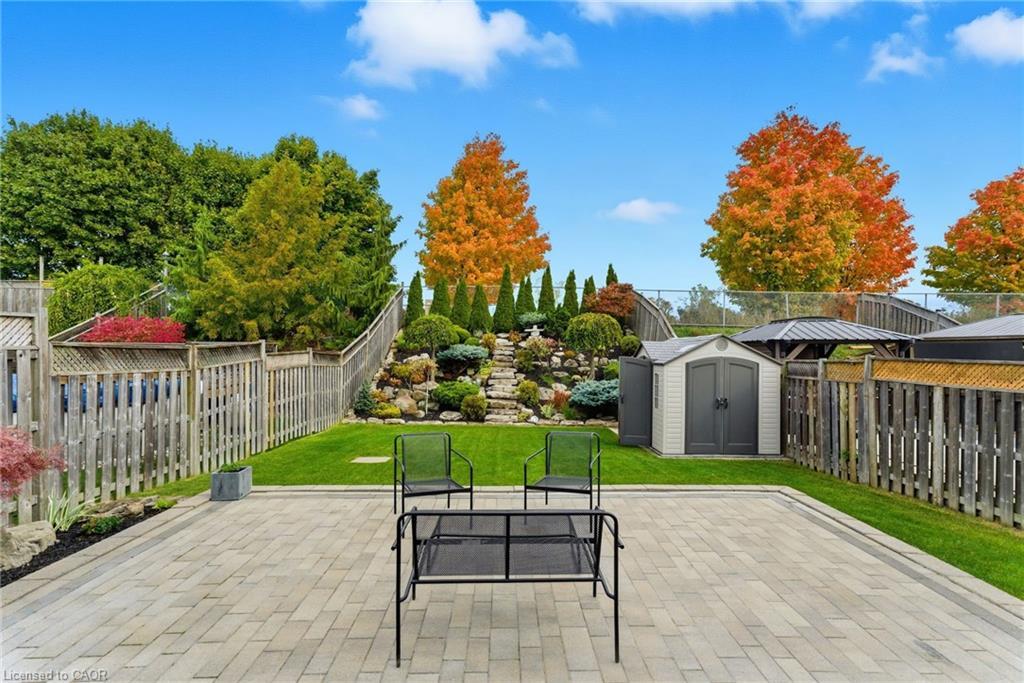 198 Springvalley Crescent, Hamilton, ON - Outdoor With Deck Patio Veranda With Backyard