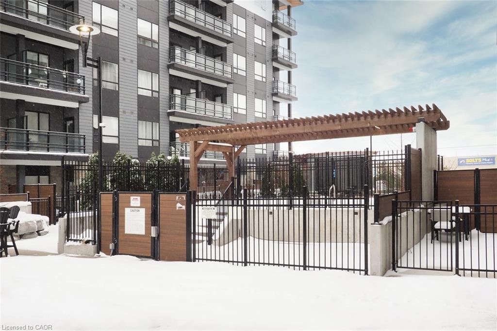 415-247 Northfield Drive E, Waterloo, ON - Outdoor With Balcony