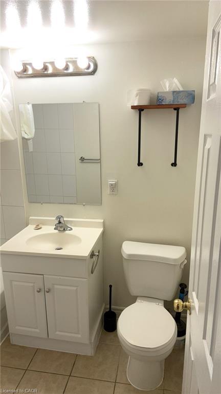 8-81 Dundas Street, Hamilton, ON - Indoor Photo Showing Bathroom