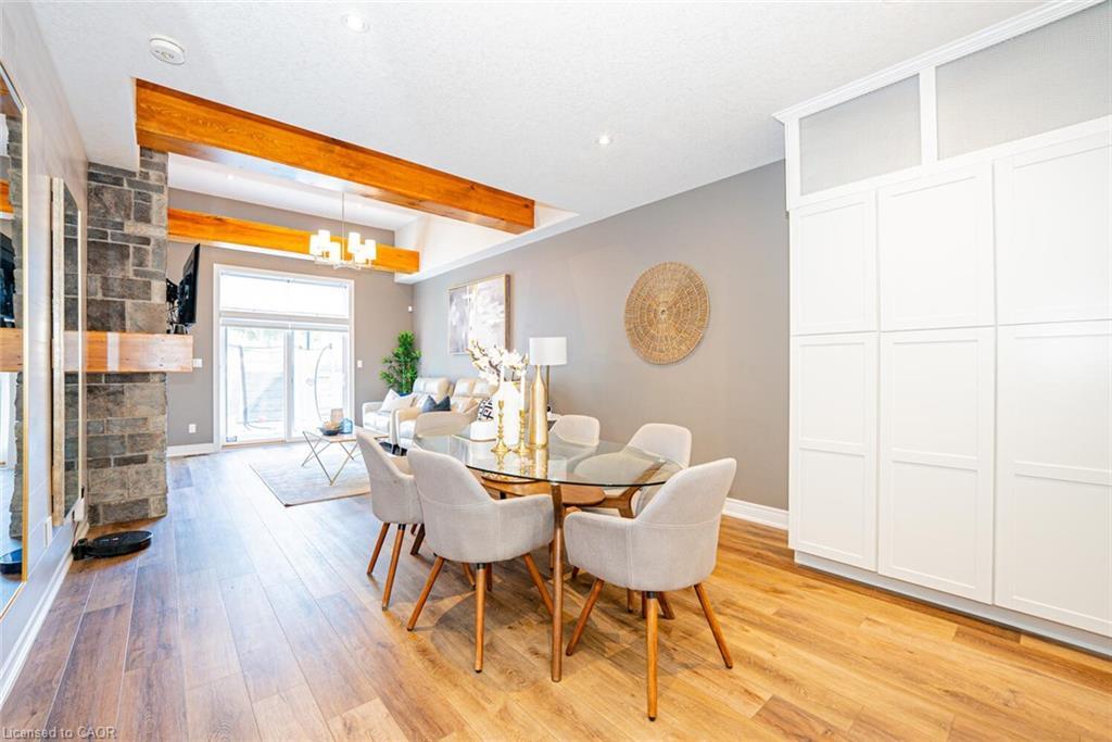 11-2848 King Street, Lincoln, ON - Indoor Photo Showing Dining Room